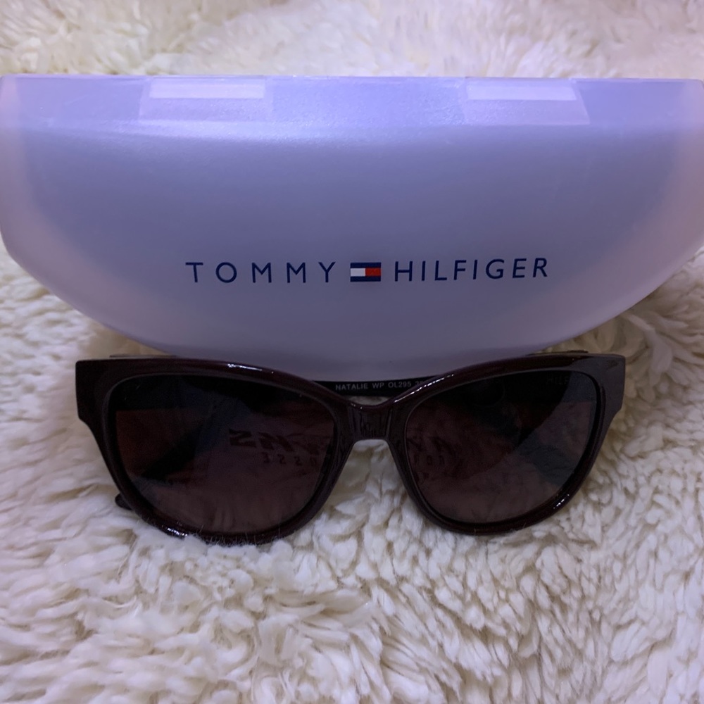 Tommy hilfiger sunglasses